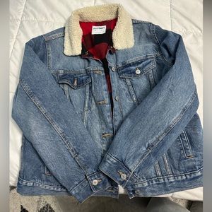 Old Navy flannel lined denim jacket (men’s)